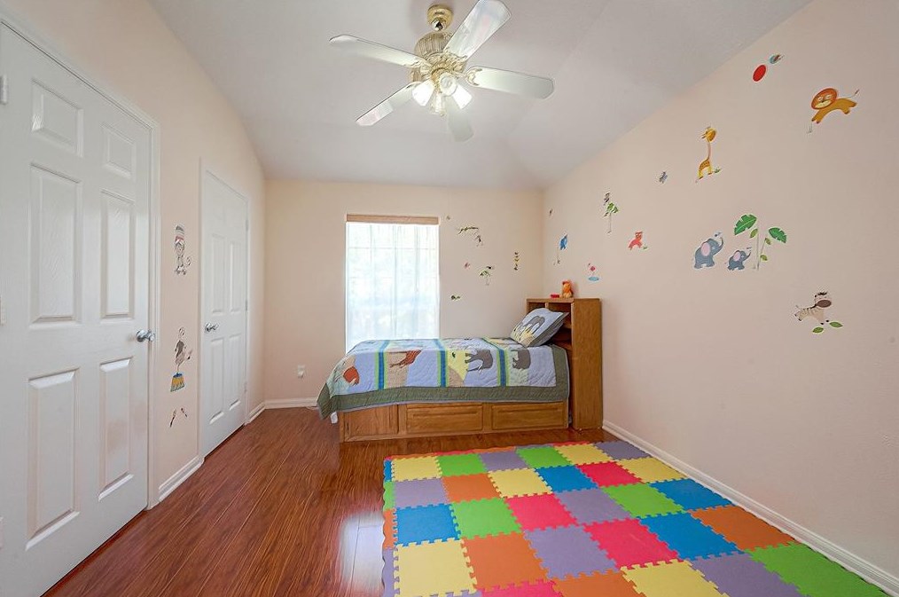 12315 Shadow Cv Dr, Houston TX  77082-2502 exterior