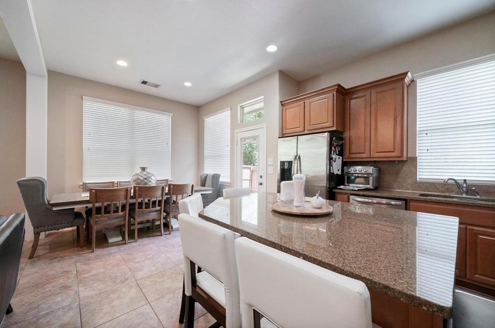 5 Cheswood Manor Dr, Spring TX  77382-5379 exterior