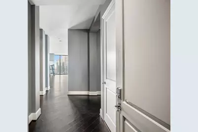 1409 Post Oak Boulevard #1804, Houston, TX 77056 - Photo 3