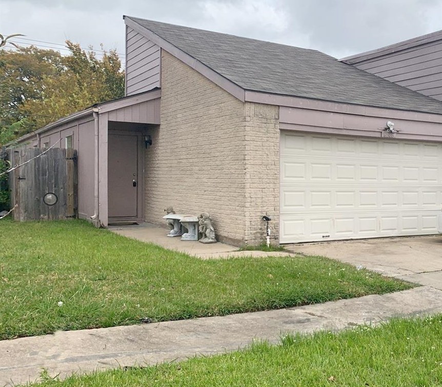 12306 Wellington Park, Houston TX  77072-3923 exterior