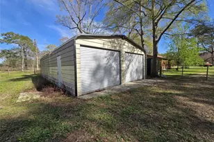 1083 County Rd 3141 East, Cleveland, TX 77327 - Photo 23