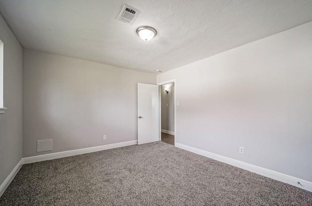 11102 Roandale Dr, Houston TX  77048-1521 exterior