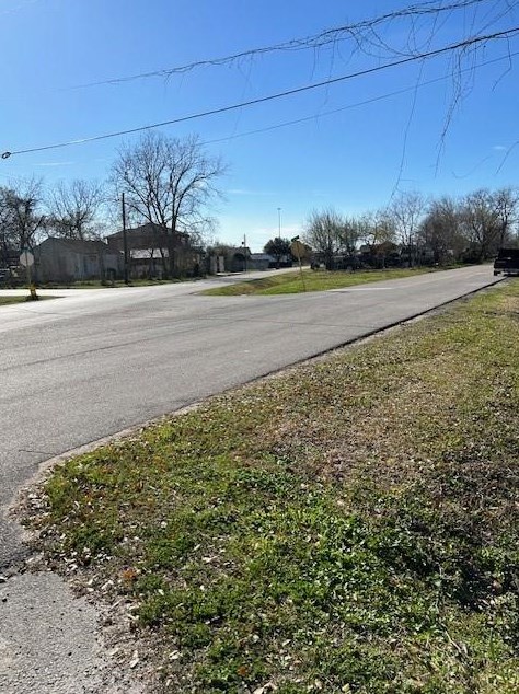 4203 Vivian Rd, Houston TX 77093-3838 exterior