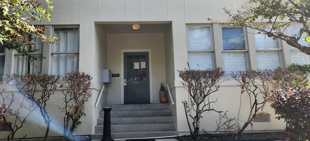 2905 Albany St, Houston TX  77006-3207 exterior