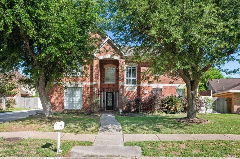 14710 San Luis Rey Dr, Houston TX  77083-4515 exterior
