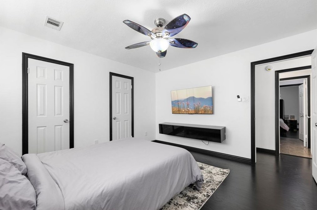 14710 San Luis Rey Dr, Houston TX  77083-4515 exterior