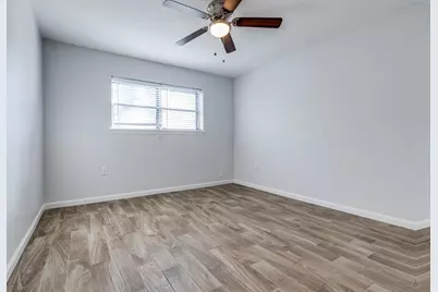 6931 Wagonwheel Lane, Houston, TX 77088 - Photo 17