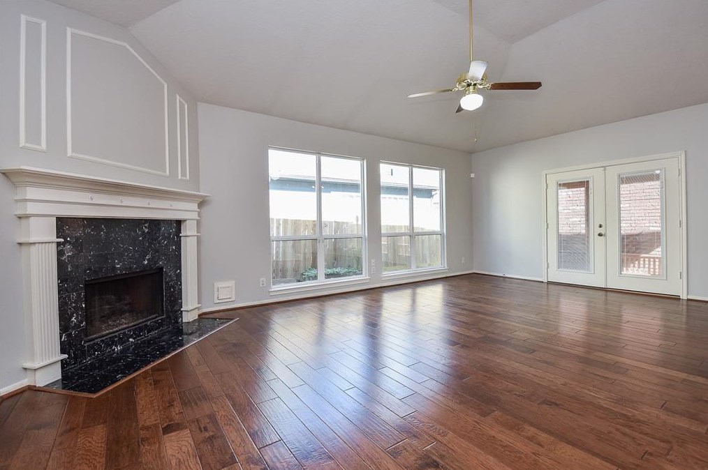 5842 Cinnamon Crk Cir, Houston TX  77084-2149 exterior