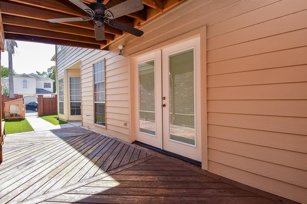 5842 Cinnamon Crk Cir, Houston TX  77084-2149 exterior