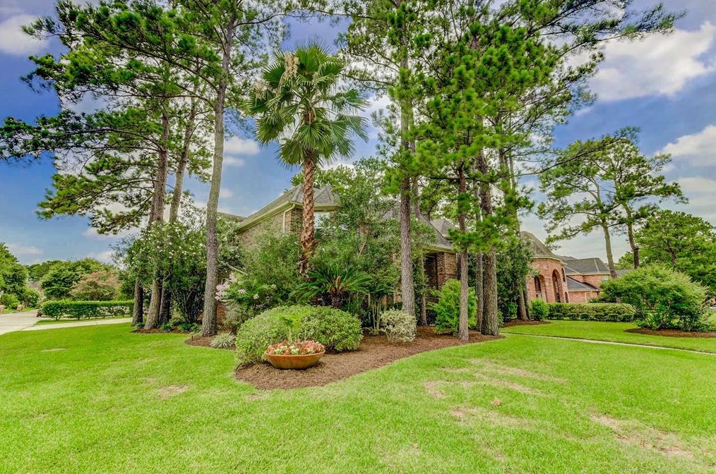 17503 Shelburne Ln, Spring TX  77379-4691 exterior