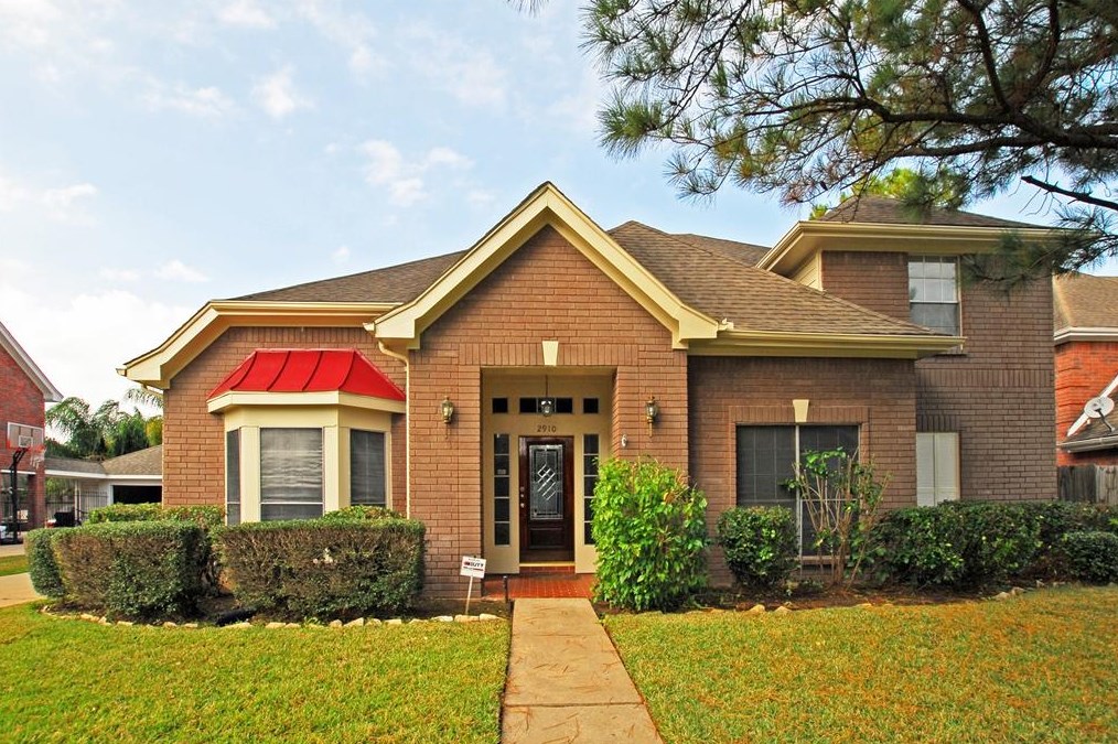 2910 Cane Field Dr, Sugar Land TX  77479-1210 exterior