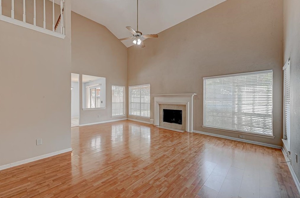 3334 Oak Branch Ln, Sugar Land TX  77479-2283 exterior