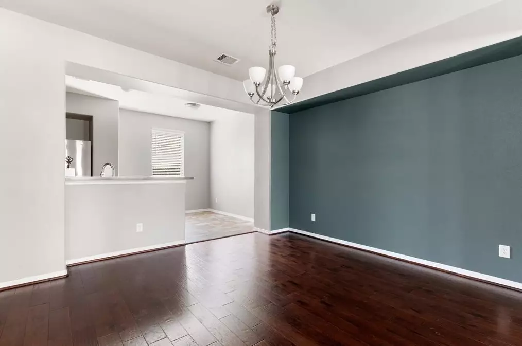 8101 Silverton Crk Ln, Houston TX  77040-5152 exterior