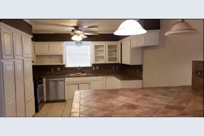 303 S 17th Street, Nederland, TX 77627 - Photo 3