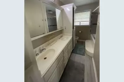 303 S 17th Street, Nederland, TX 77627 - Photo 17