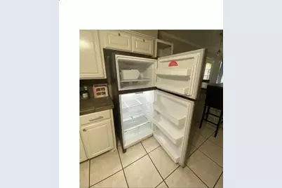 303 S 17th Street, Nederland, TX 77627 - Photo 9