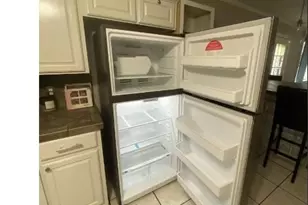 303 S 17th St, Nederland, TX 77627 - Photo 9