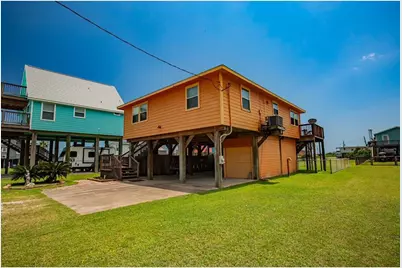 419 Thunder Road, Surfside Beach, TX 77541 - Photo 3