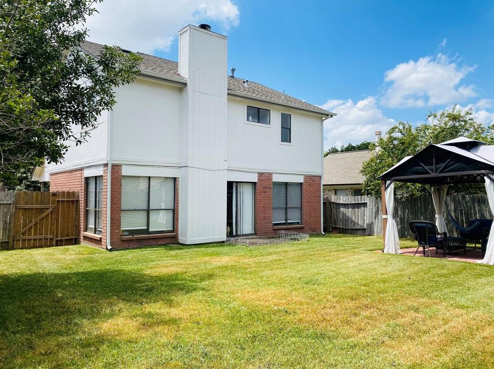 15506 Scenic Hvn Dr, Houston TX  77083-5451 exterior