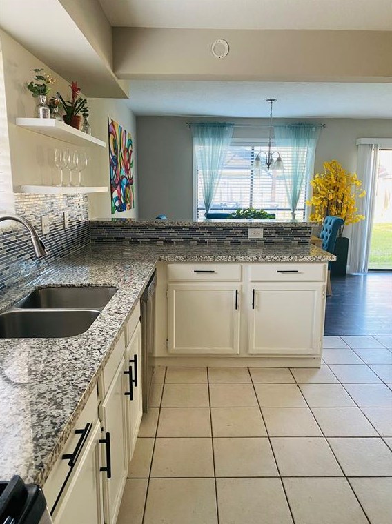 15506 Scenic Hvn Dr, Houston TX  77083-5451 exterior