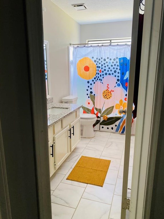 15506 Scenic Hvn Dr, Houston TX  77083-5451 exterior