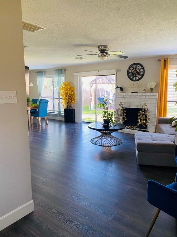 15506 Scenic Hvn Dr, Houston TX  77083-5451 exterior