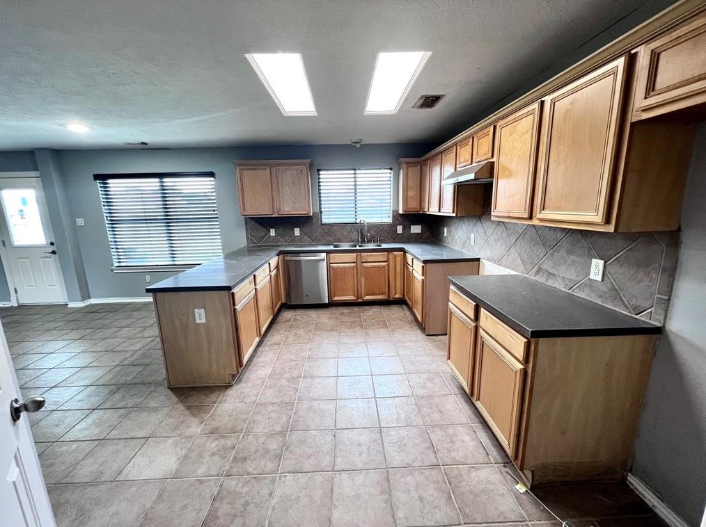 10603 Acacia Forest Trl, Houston TX  77089-5940 exterior