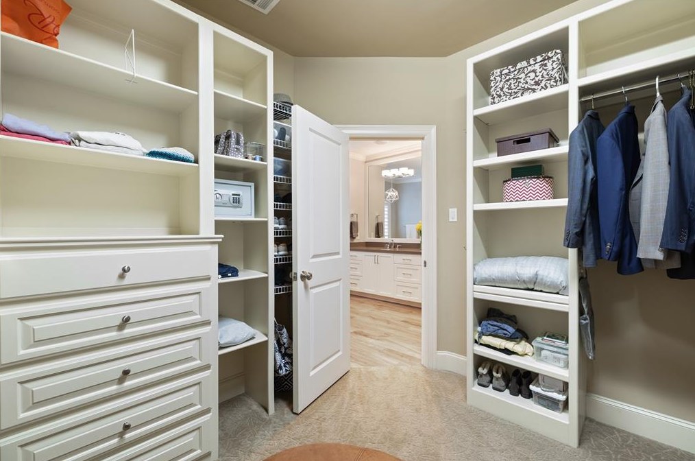 1372 Lake Pointe Pkwy, Sugar Land TX 77478-3996 exterior