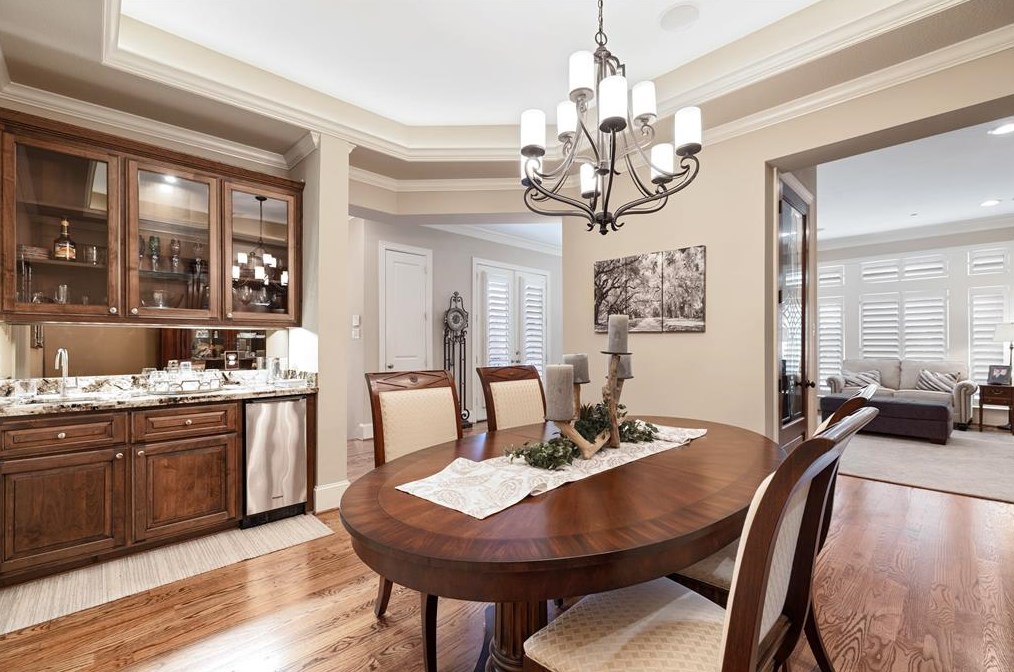 1372 Lake Pointe Pkwy, Sugar Land TX 77478-3996 exterior