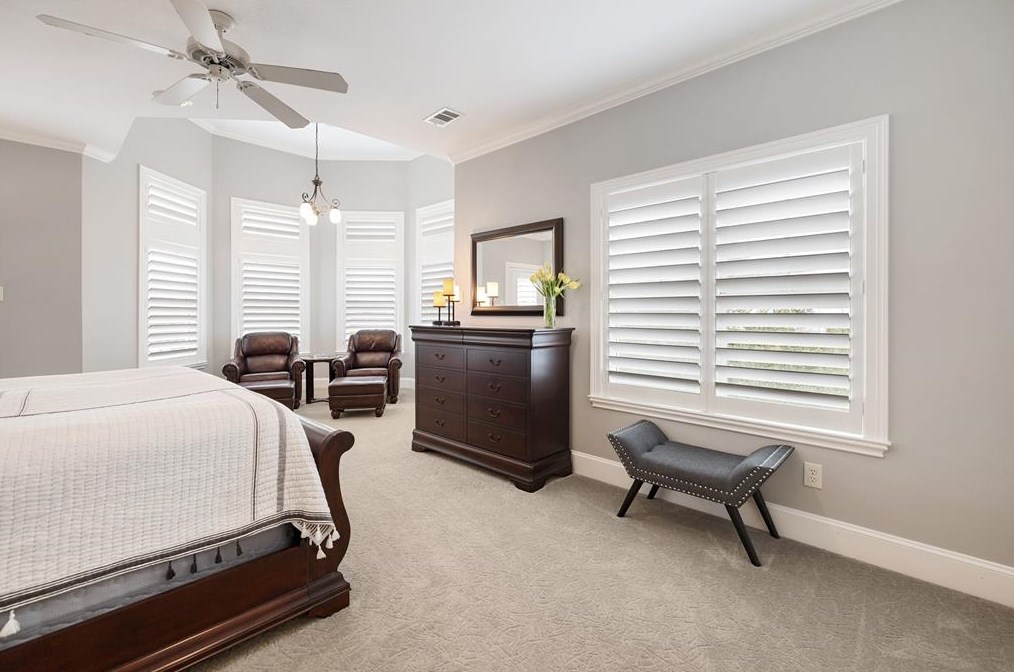 1372 Lake Pointe Pkwy, Sugar Land TX 77478-3996 exterior