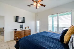 1035 Rollover Cir, Gilchrist, TX 77617 - Photo 39