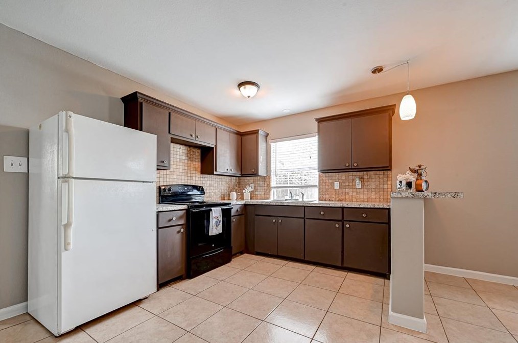 10804 Flaxman St, Houston TX  77029-3755 exterior