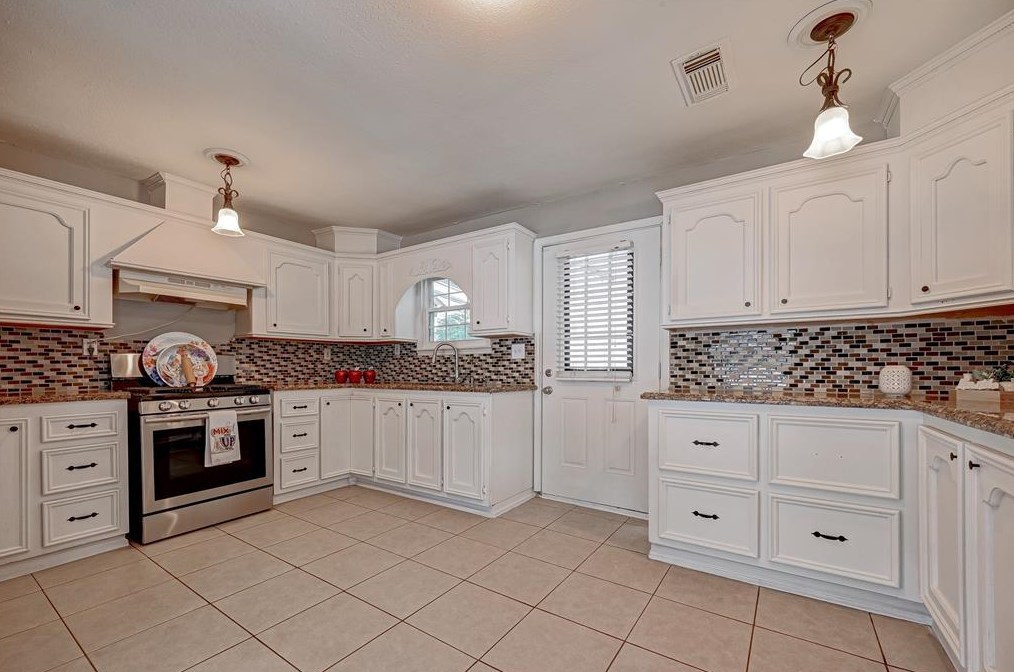 10804 Flaxman St, Houston TX  77029-3755 exterior