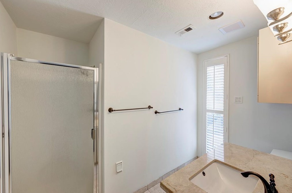 11003 April Way, Houston TX exterior