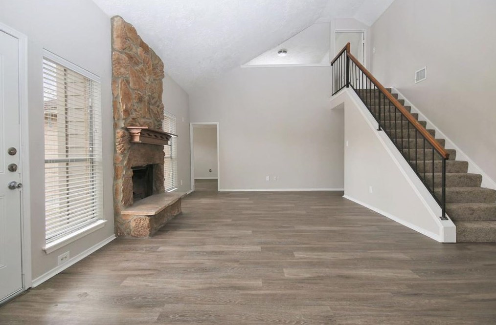 8618 Hazy Meadow Ln, Houston TX  77040-2910 exterior