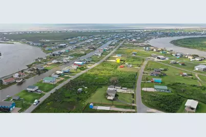 876 County Road 201, Sargent, TX 77414 - Photo 17