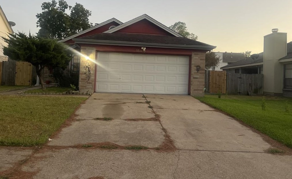 15415 Evergreen Grove Dr, Houston TX  77083-6910 exterior