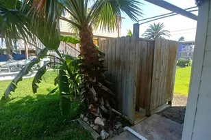 4215 Hardin Dr, Galveston, TX 77554 - Photo 23