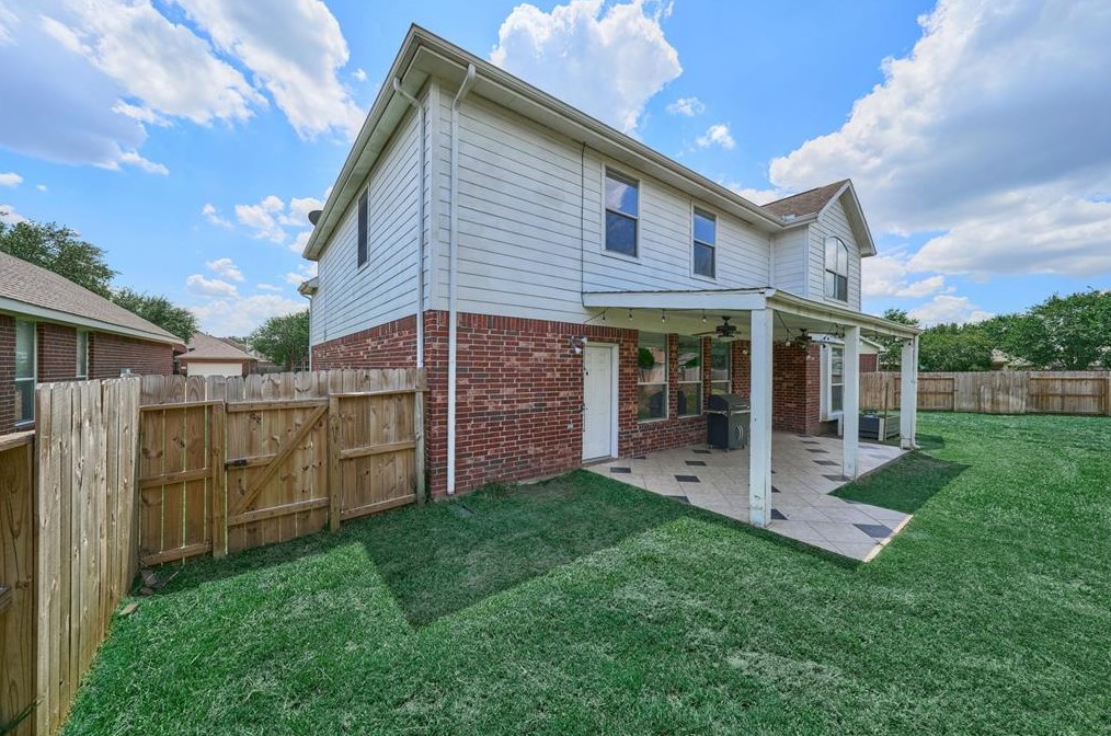 13618 Ingle Oak Ct, Houston TX  77041-1272 exterior