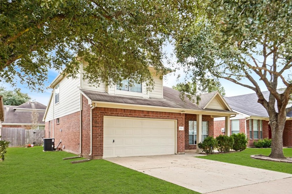 20039 Rolling Hills Ln, Katy TX  77449-4675 exterior