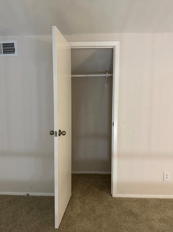 14777 Wunderlich Dr, Houston TX  77069-2894 exterior