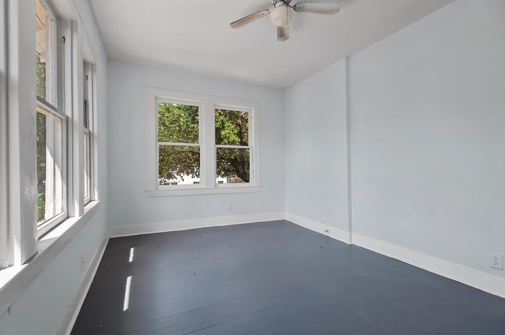 2402 Isabella St, Houston TX  77004-4356 exterior