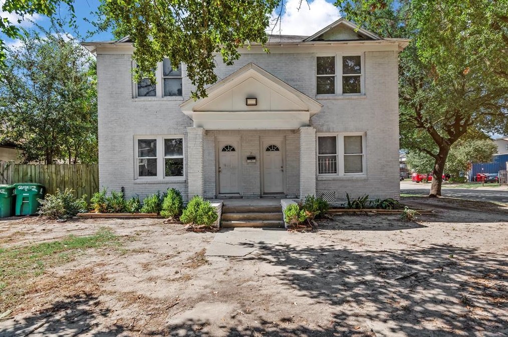 2402 Isabella St, Houston TX  77004-4356 exterior