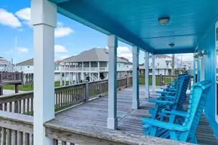 936 Surf Rd, Crystal Beach, TX 77650 - Photo 21