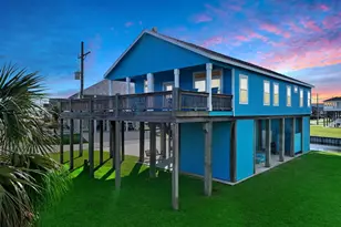 936 Surf Rd, Crystal Beach, TX 77650 - Photo 1