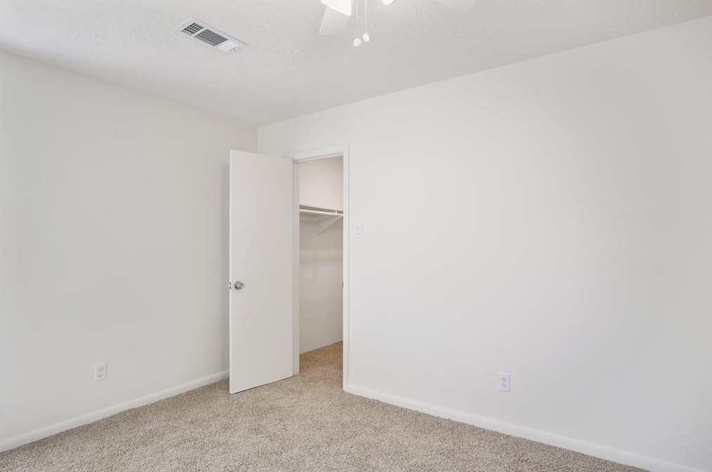 2818 Burke Rd, Pasadena TX 77502-5570 exterior