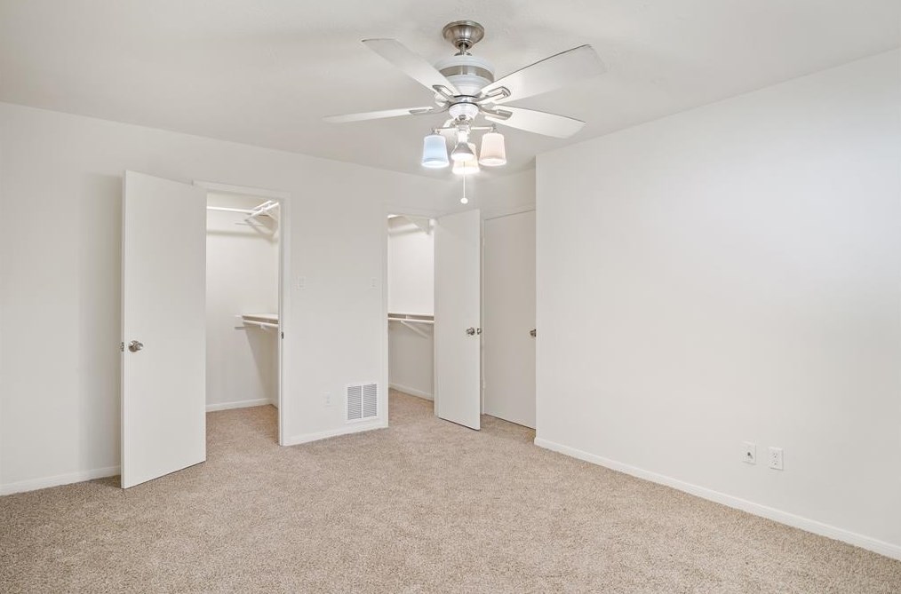 2818 Burke Rd, Pasadena TX 77502-5570 exterior