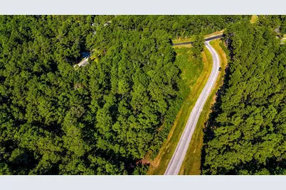 018 Red Hawk Road, Huntsville, TX 77340 - Photo 9