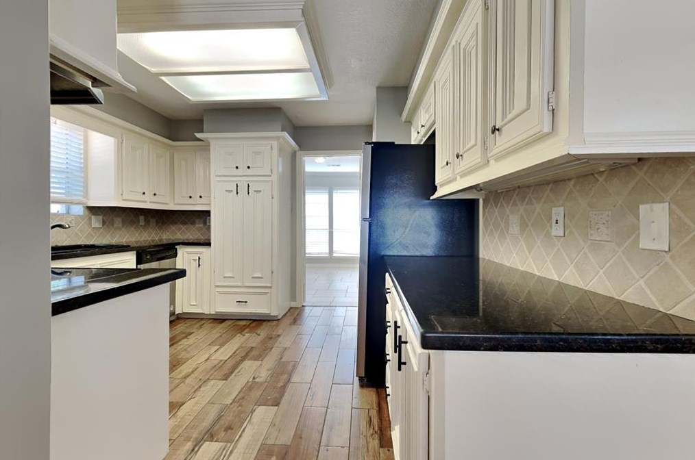 8427 Burwood Park Dr, Spring TX  77379-5703 exterior