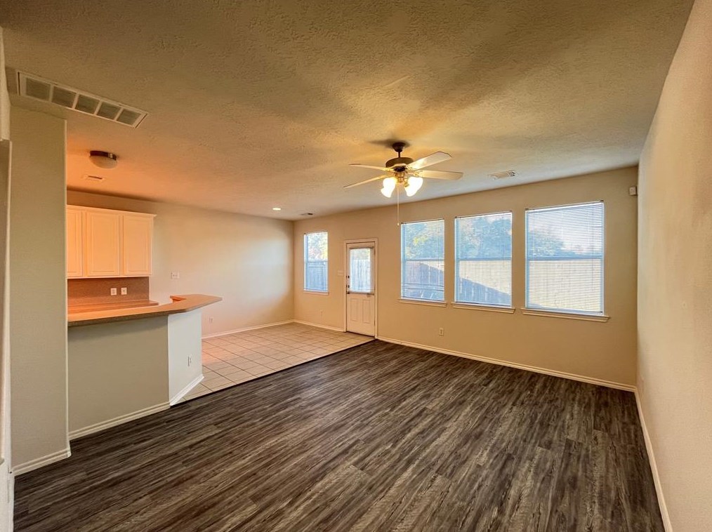 17239 Oakwood Chase Dr, Spring TX  77379-5165 exterior